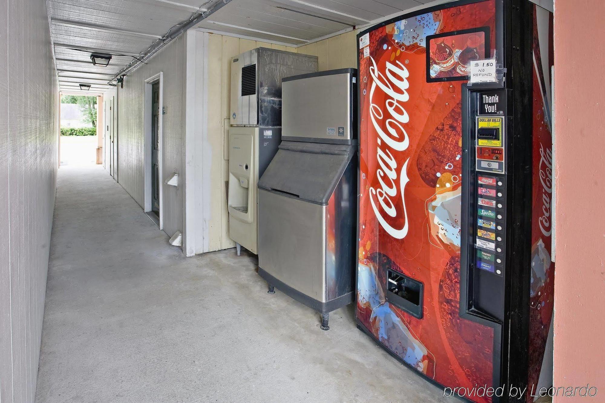 Americas Best Value Inn-Princess Anne Interior photo
